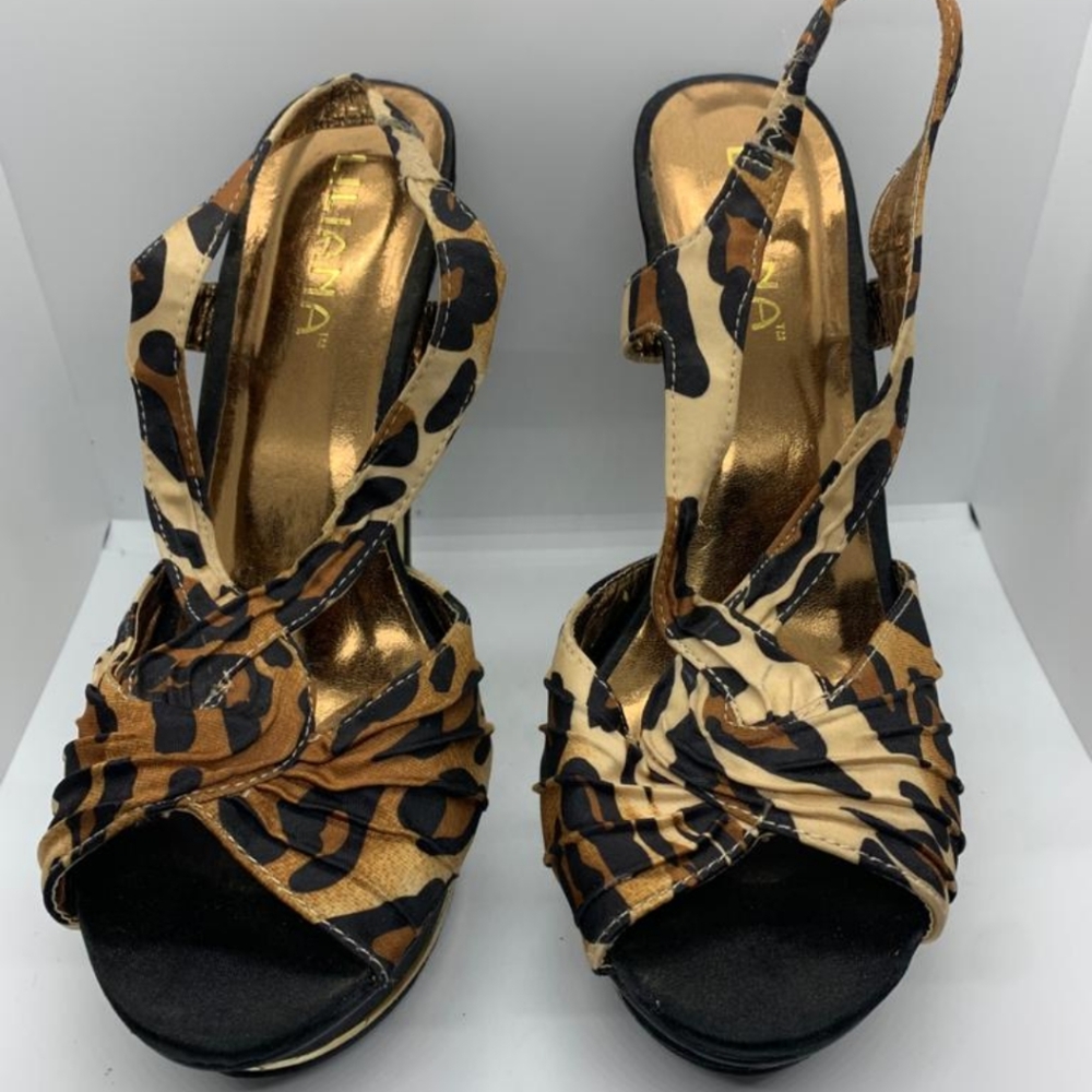Heels - Picture 3 of 5